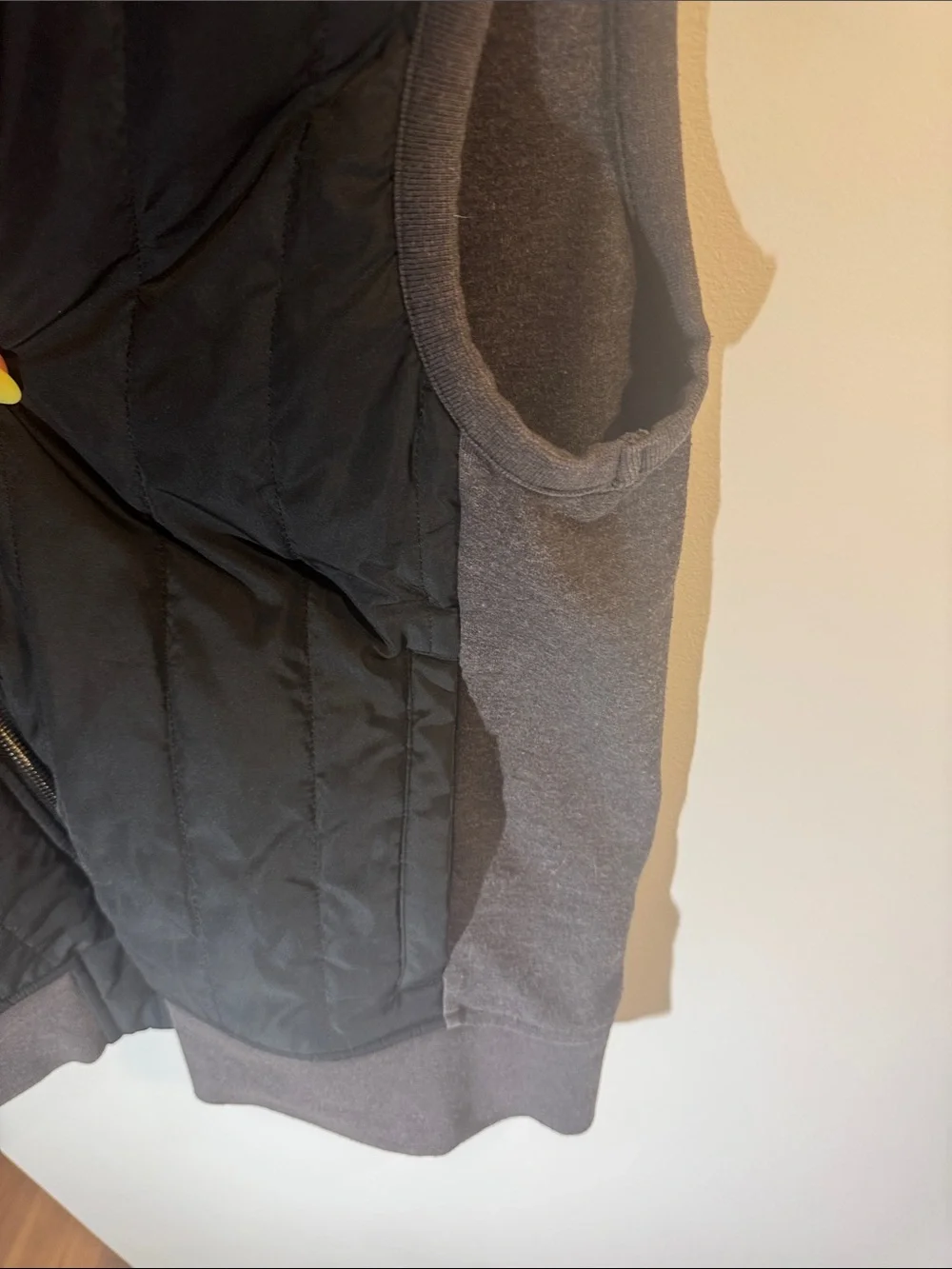 Banana Republic sleeveless quilted